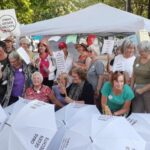 Omas gegen Rechts auf dem Orleansplatz am 6.10.23