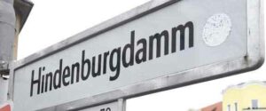 Der Hindenburgdamm in Berlin muss umbenannt werden
