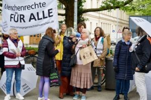 Mahnwache am Sendlinger Tor zum 80. Jahrestag der Befreiung