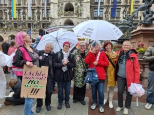 Slutwalk mit OMAS gegen RECHTS (c) OgRM