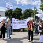 Mahnwache Olympia Einkaufszentrum Sommer
