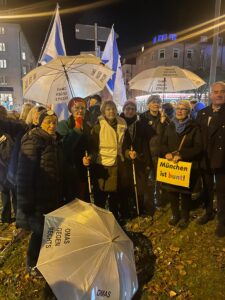 Gegendemo HP8 mit Dr. Ludwig Spaenle am 11.11.25