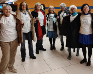 OMAS in der U-Bahn (c) OGR