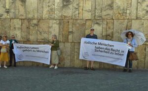 Mahnwache Jakobsplatz (c) OGR