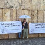 Mahnwache Synagoge (c) OgR